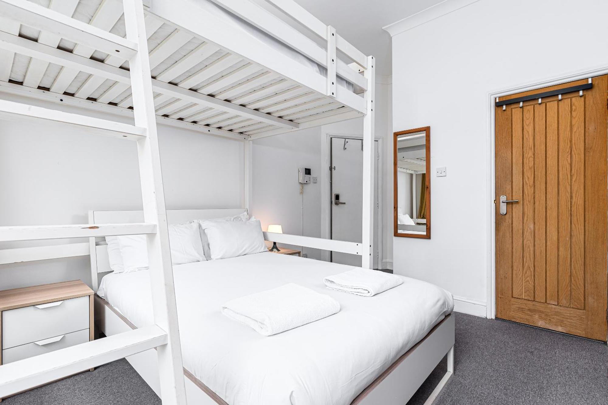 Vilenza Hotel London Exterior photo